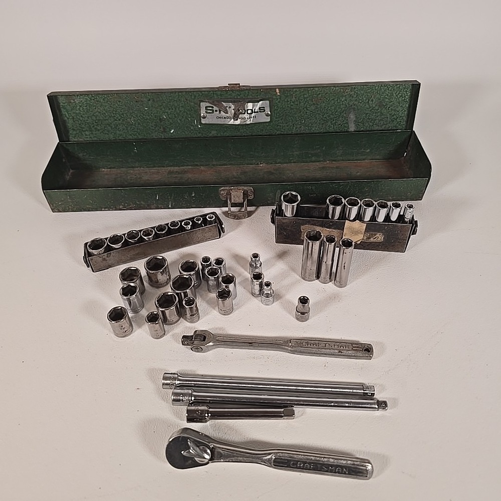 Craftsman 42Pc 1/4" Drive 6ptSocket Set Sae & Metric Ratchet Pry Bar Extensions